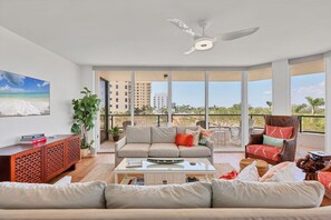Sanctuary B202 by FVC - Living Room