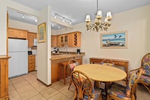 Kahala 711 (8)