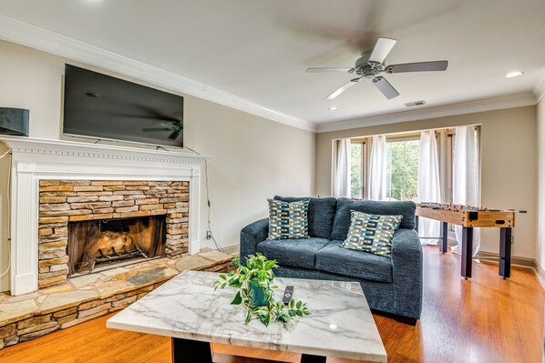 Acworth Vacation Rental | 5BR | 2.5BA | 2,344 Sq Ft | Stairs Required