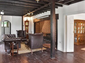 Living area | The Gables - Five Gables, Merstham