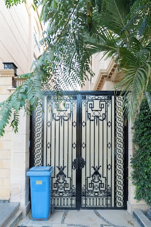 Entrada de la propiedad