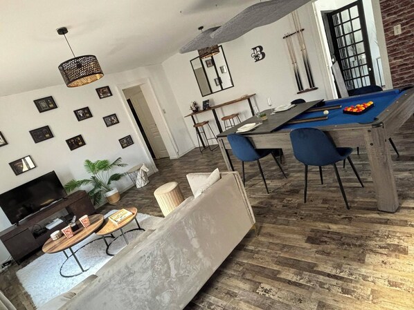 Game room
