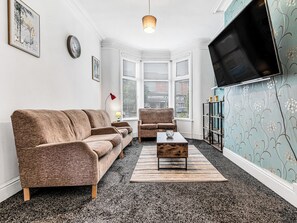 Living area | Sunnyside House, Blackpool