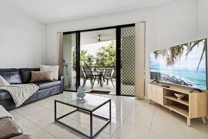Lounge comfortable to relax in front of the Smart TV