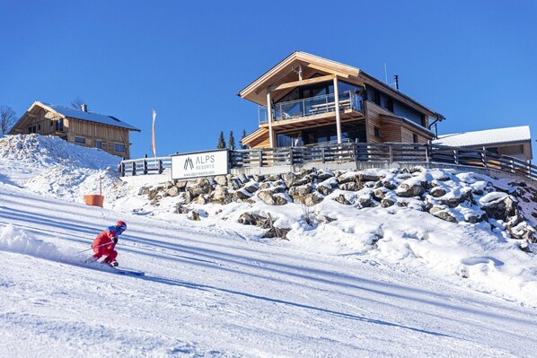 Holiday Home Exterior [winter]