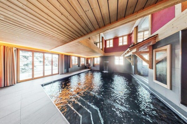 Holiday Home Swimming Pool