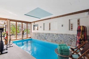 Holiday Home Swimming Pool