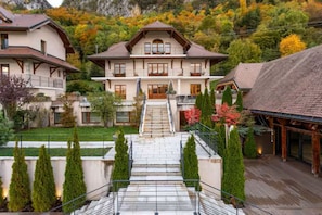 La Villa Joséphine : 614m2 + 340m2 de pool house