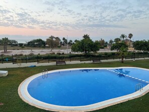 Vistas a la piscina