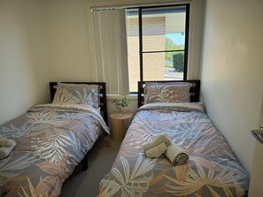 Second bedrooms 
2 single beds.