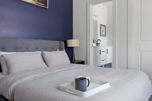 Comfy bedroom 2 Queen size