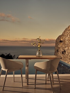 Thrilling  Zakynthos Villa | Villa Rufus | 1 Bedroom | Breathtaking  Sea Views | Spacious Furnished Sun Terrace | Private Outdoor Pool | Shaded Outdoor Dining Area | Agios Nikolaos