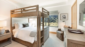 Unit with comfortable Bunk bed