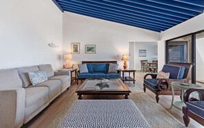 "Had a wonderful time with my family, beautiful and cozy place. The views are amazing. Will definitely be back!"