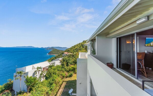 "Great location, fantastic ocean view, enjoyed thoroughly."
