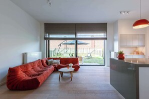 Cosy living room with a touch of red