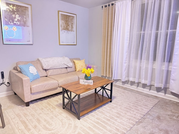 Simple yet elegant livingroom space