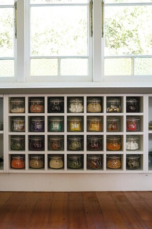 Complimentary tea and coffee making facilities 