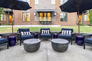 Terrasse/gårdhave