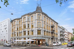 Esterni