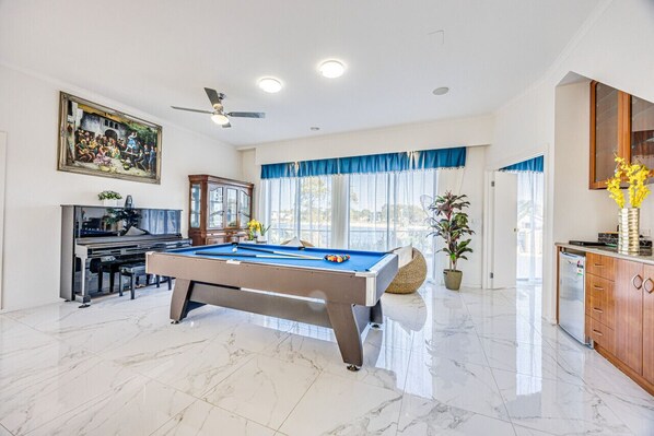Game room