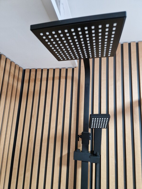 Rainfall shower