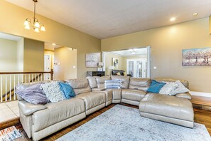 Living Room | Smart TV | 1st Floor