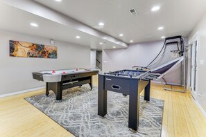 Game Room | Free WiFi | Smart TV | 10,500 Sq Ft