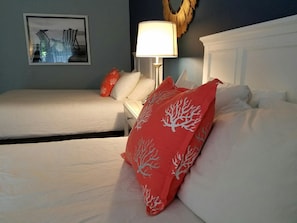 Comfortable Unit with 2 Queen size beds