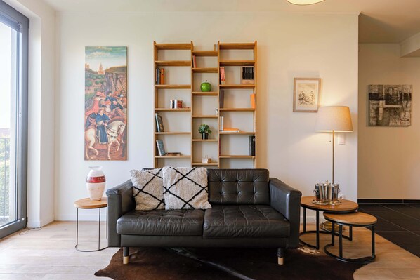 Cozy living room with a warm and inviting atmosphere