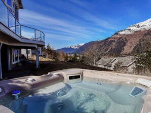 Hot tub with a view 