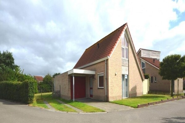 Holiday Home Exterior [summer]