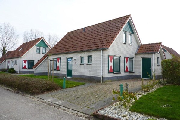 Holiday Home Exterior [summer]