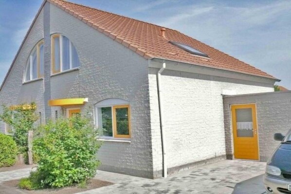 Holiday Home Exterior [summer]
