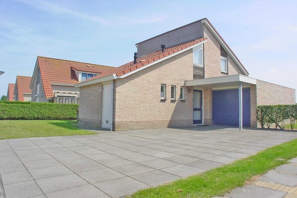 Holiday Home Exterior [summer]
