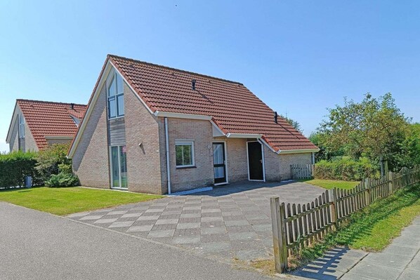 Holiday Home Exterior [summer]