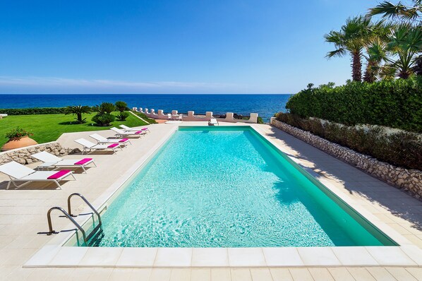 Villa Brezza Marina - 1