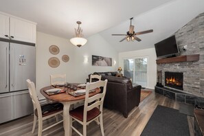 SWP Meadow Ridge 20-13 living and dining areas