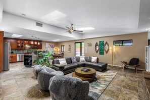 Luxurious living room