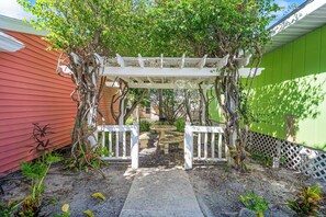 Tradewinds Key West Style #9 by AMI Locals