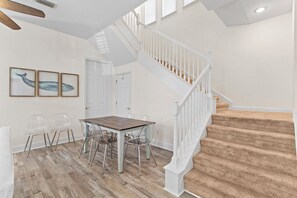Family Tides 30A Dining Room