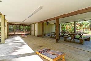 Ground level deck