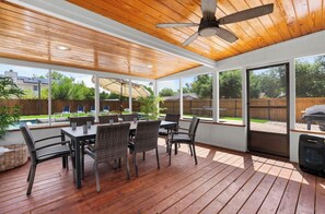 Outdoor dining