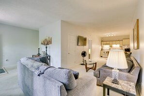 Living Room | Smart TV