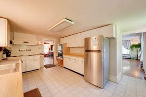 Kitchen | 1st Floor | Drip & Keurig Coffee Makers | Dishwasher