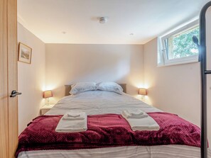 Double bedroom | The Bothy - Heart of Scotland Holidays, Polmont, near Falkirk