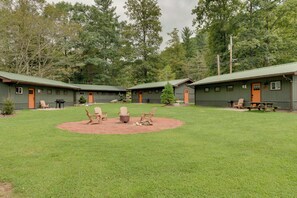 Property Exterior | Community Fire Pit