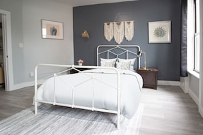 Queen Bed