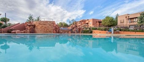 Hilton Vacation Club Sedona Summit_1.jpg