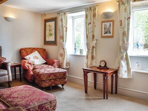 Living area | Jasmine Cottage, Walgrave